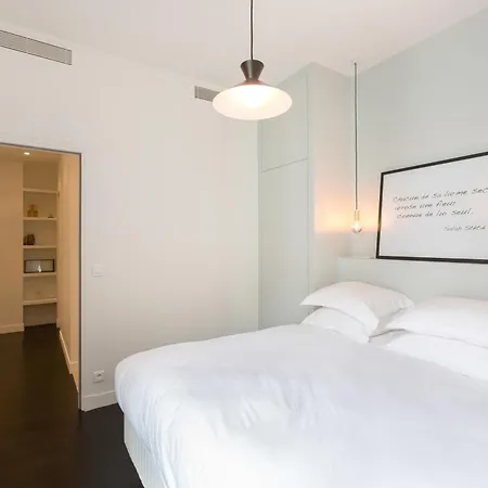 Drouot Luxe Apartment Paris